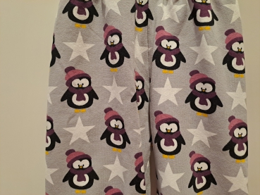 Preview: Babyhose, Pumphose Gr. 74 Jersey Pinguine lila